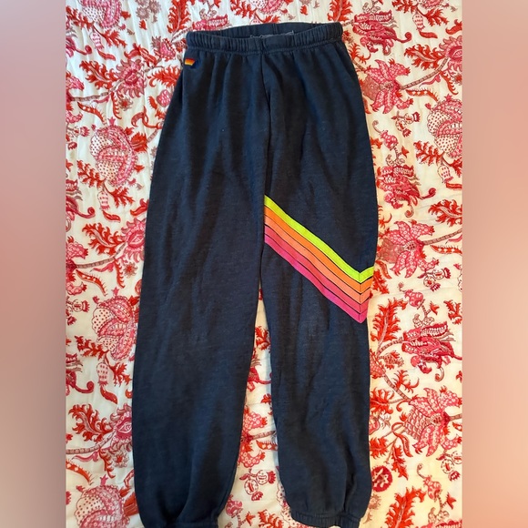 Tops - *DISCONTINUED* AVIATOR NATION CHEVRON 5 SWEATPANT - HEATHER NAVY NEON